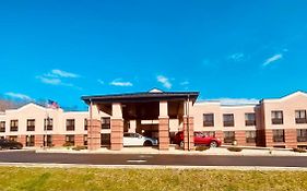 Quality Inn & Suites Kearneysville - Martinsburg